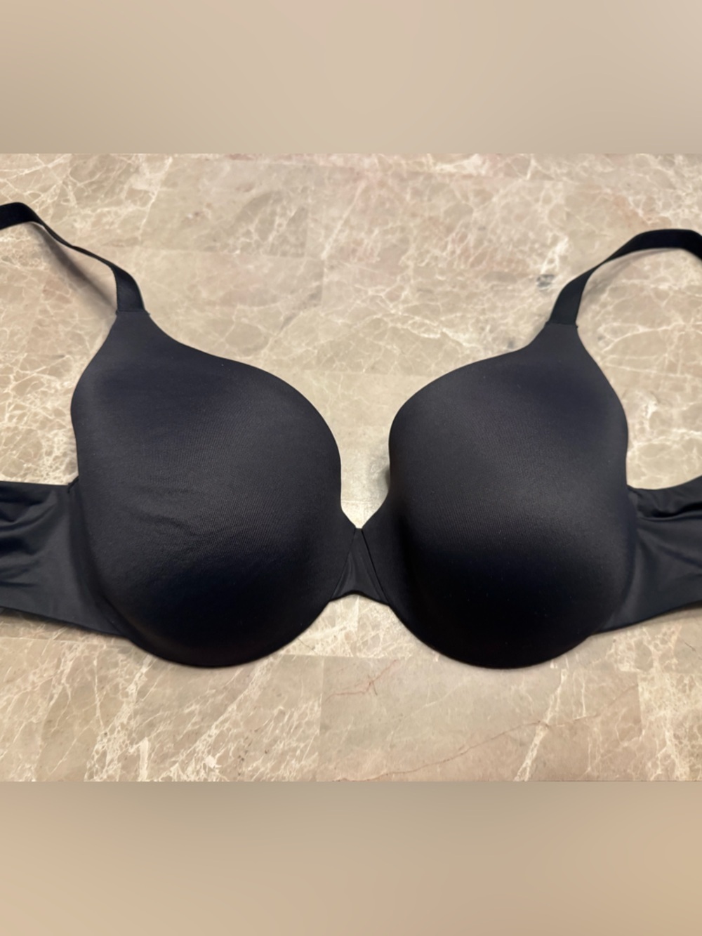 SKIMS SMOOTHING INTIMATES
FULL COVERAGE BRA 32D - Picture 4 of 7